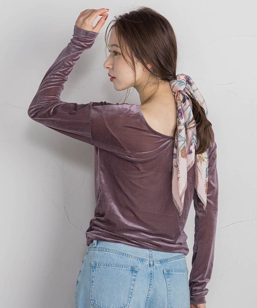 QUEENS COURT(クイーンズコート)の「ニュアンスベロアバックシャンカットソー≪手洗い可能≫(Tシャツ/カットソー・レディース・パープル/ピンク/ライトグレー/ブラック・M)」の5枚目の写真
