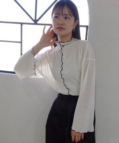 CORNERS（コーナーズ）の「ボトルネックシアーフレアスリーブトップス（Tシャツ/カットソー・レディース・アイボリー/ブラック/グレー/ライム・M）」の10枚目の写真