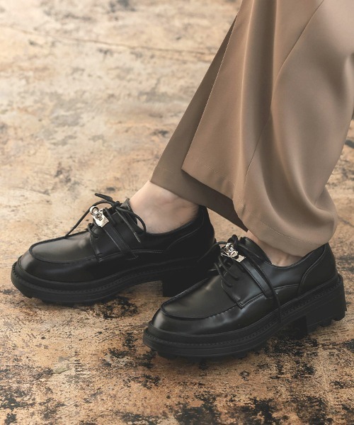 DONOBAN（ドノバン）の「レースアップローファー（ローファー・レディース・ブラック・37/35/39）」の2枚目の写真