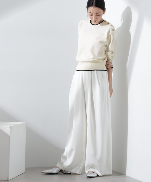 NANO universe（ナノユニバース）の「洗濯機洗可UVカットバイカラー釦ディティールニット（ニット/セーター・レディース・オフホワイト/ブラック/ライトグレー・FREE）」の5枚目の写真