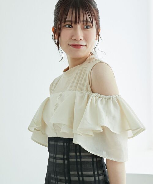 MAJESTIC LEGON(マジェスティックレゴン)の「ウエストきゅっとフリルフレアワンピ(ワンピース・レディース・ブラック系その他2/グレー系その他/ブラック/ブラック系その他/ベージュ系その他2・X-SMALL/SMALL/MEDIUM/LARGE)」の9枚目の写真
