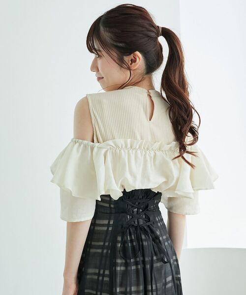 MAJESTIC LEGON(マジェスティックレゴン)の「ウエストきゅっとフリルフレアワンピ(ワンピース・レディース・ブラック系その他2/グレー系その他/ブラック/ブラック系その他/ベージュ系その他2・X-SMALL/SMALL/MEDIUM/LARGE)」の8枚目の写真