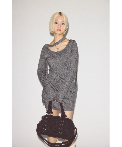 LAGUA GEM（ラグアジェム）の「DROP POINT CUT ミニワンピース（ワンピース・レディース・レッド/ブラック/杢グレー・SMALL/MEDIUM）」の4枚目の写真