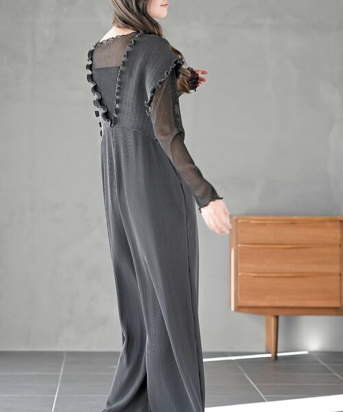 rps（アールピーエス）の「レースアッププリーツオールインワン（サロペット/オーバーオール・レディース・ブラック/チャコールグレー・フリー）」の4枚目の写真