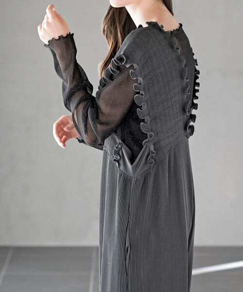 rps（アールピーエス）の「レースアッププリーツオールインワン（サロペット/オーバーオール・レディース・ブラック/チャコールグレー・フリー）」の8枚目の写真