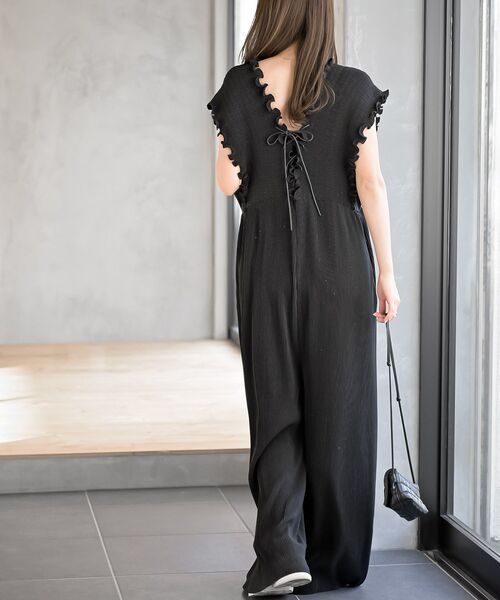 rps（アールピーエス）の「レースアッププリーツオールインワン（サロペット/オーバーオール・レディース・ブラック/チャコールグレー・フリー）」の13枚目の写真