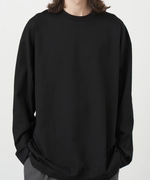 ATON（エイトン）の「ATON (エイトン)12/- AIR SPININNG | LOOSE FIT L/S T-SHIRT（Tシャツ/カットソー・メンズ・ブラック/ホワイト・4/2/6）」の6枚目の写真