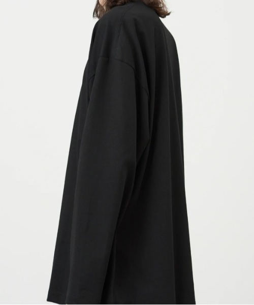 ATON（エイトン）の「ATON (エイトン)12/- AIR SPININNG | LOOSE FIT L/S T-SHIRT（Tシャツ/カットソー・メンズ・ブラック/ホワイト・4/2/6）」の7枚目の写真