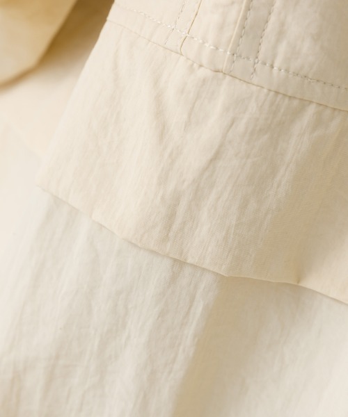 OMNES（オムネス）の「撥水加工ナイロンアノラックパーカー（ブルゾン・レディース・ライトブルー/ブラック/アイボリー/グレイッシュベージュ・FREE）」の8枚目の写真