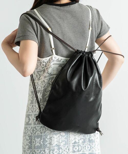 URBAN RESEARCH Sonny Label（アーバンリサーチサニーレーベル）の「エンボスロゴナップサック（バックパック/リュック・レディース・ブラック/アイボリー・ONE）」の2枚目の写真