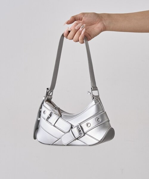 WHO'S WHO gallery（フーズフーギャラリー）の「ダブルベルトミニショルダーバッグ（ショルダーバッグ・レディース・ホワイト/ブラウン/レッド/ブラック/シルバー・FREE）」の5枚目の写真