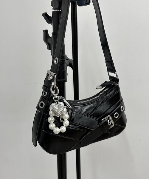 WHO'S WHO gallery（フーズフーギャラリー）の「ダブルベルトミニショルダーバッグ（ショルダーバッグ・レディース・ホワイト/ブラウン/レッド/ブラック/シルバー・FREE）」の7枚目の写真