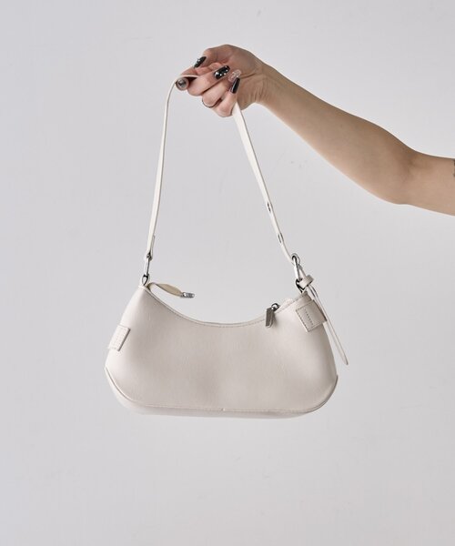 WHO'S WHO gallery（フーズフーギャラリー）の「ダブルベルトミニショルダーバッグ（ショルダーバッグ・レディース・ホワイト/ブラウン/レッド/ブラック/シルバー・FREE）」の10枚目の写真