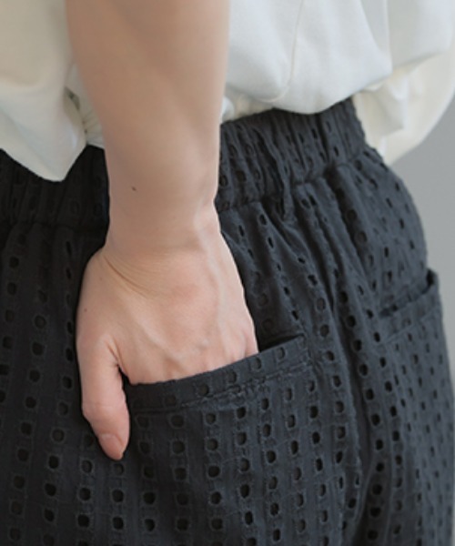 HUG.U（ハグユー）の「ナチュゆる メッシュコットンパンツ（その他パンツ・レディース・ブラック/ホワイト・M/L）」の16枚目の写真