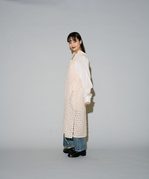 terrace(テラス)の「フリンジジャカードキャミワンピース(ワンピース・レディース・オフホワイト/ピンクベージュ/ブラック・MEDIUM)」の12枚目の写真