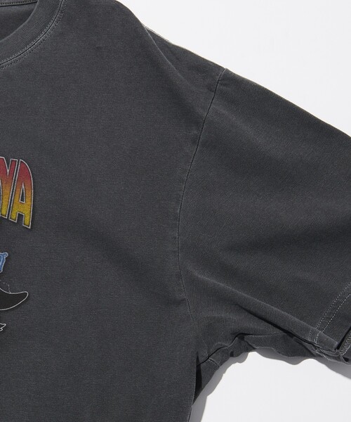 CHUMS（チャムス）の「CHUMS×SAUVENIR/チャムス×サウベニア 別注 ALL NIGHT SAUNA TOUR Tee/オールナイトサウナ/整う/サウナ（Tシャツ/カットソー・メンズ・ブラック/イエロー系その他/ホワイト/グリーン系その他・MEDIUM/LARGE/X-LARGE）」の8枚目の写真