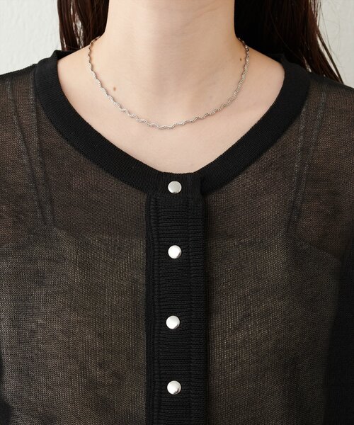 natural couture（ナチュラルクチュール）の「ドット釦シアーカーデ（カーディガン/ボレロ・レディース・ラベンダー/ミント/オフホワイト/グレイッシュベージュ/サックスブルー/ブラック・FREE）」の20枚目の写真