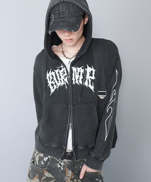 SPINNS(スピンズ)の「フェード加工デニムバックパック/大容量/Y2K/グランジ/ユニセックス(バックパック/リュック・メンズ・カーキ/ブラック・ONESIZE)」の17枚目の写真