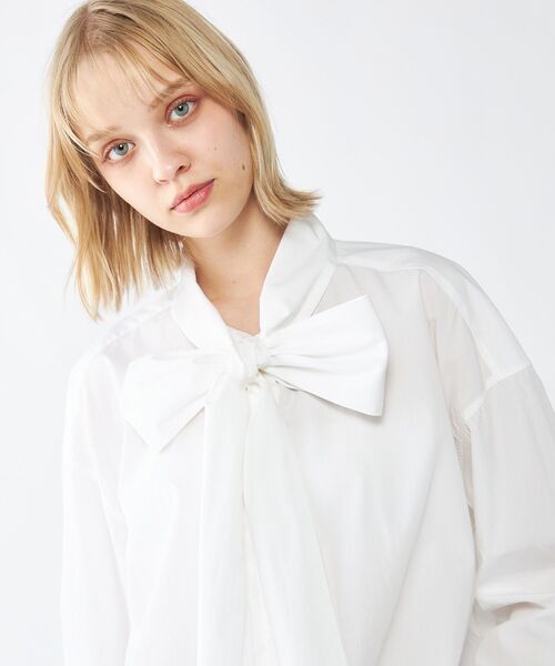 トミー ヒルフィガー   ボウカラーロングスリーブシャツ （ホワイト） トミー ヒルフィガー TOMMY HILFIGER ボウカラーロングスリーブ