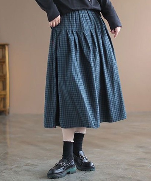 SallyLunn(サリーラン)の「【デイリーに活躍】ウエストゴムチェック柄スカート(スカート・レディース・ブルー/ブラック・LARGE/MEDIUM)」の5枚目の写真