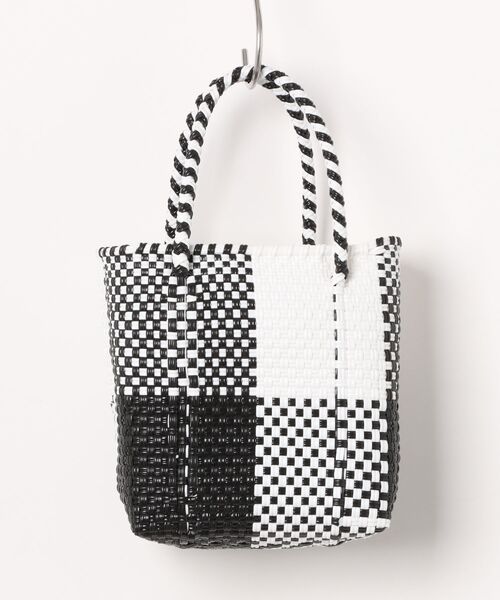 Letra(レトラ)の「【Letra】MERCADO BAG MINI STYLE BLOCKS(かごバッグ・レディース・オレンジ/ホワイト×ブラック・ONESIZE)」の14枚目の写真