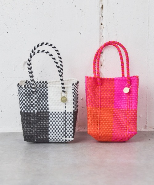 Letra(レトラ)の「【Letra】MERCADO BAG MINI STYLE BLOCKS(かごバッグ・レディース・オレンジ/ホワイト×ブラック・ONESIZE)」の17枚目の写真