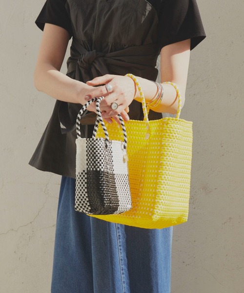 Letra(レトラ)の「【Letra】MERCADO BAG MINI STYLE BLOCKS(かごバッグ・レディース・オレンジ/ホワイト×ブラック・ONESIZE)」の18枚目の写真