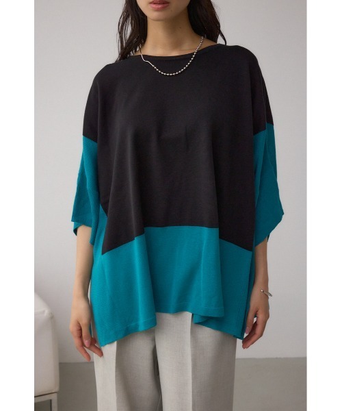AZUL by moussy(アズールバイマウジー)の「バイカラーワイドルーズニット(ニット/セーター・レディース・オフホワイト/ブラック系その他/グレー系その他・FREE)」の3枚目の写真