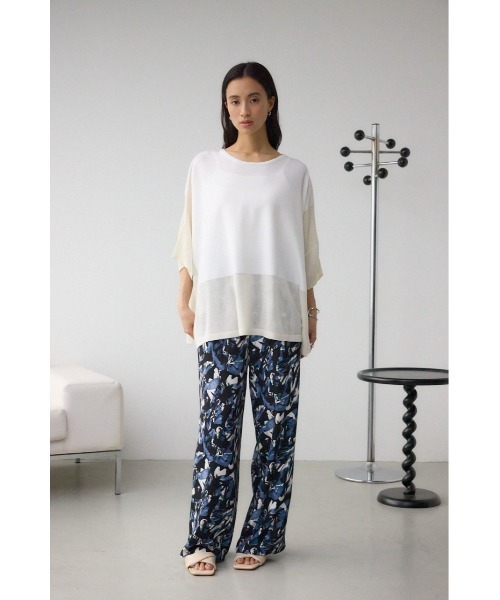 AZUL by moussy(アズールバイマウジー)の「バイカラーワイドルーズニット(ニット/セーター・レディース・オフホワイト/ブラック系その他/グレー系その他・FREE)」の6枚目の写真
