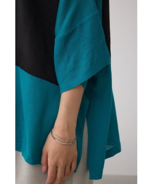 AZUL by moussy(アズールバイマウジー)の「バイカラーワイドルーズニット(ニット/セーター・レディース・オフホワイト/ブラック系その他/グレー系その他・FREE)」の22枚目の写真