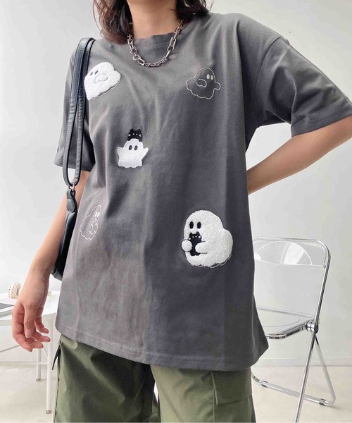 AS KNOW AS plus(アズノゥアズプラス)の「●選びアソート ちりばめアニマルTシャツ (サメ・ネコ・おばけ)(Tシャツ/カットソー・レディース・オートミール/チャコールグレー/オフホワイト/グレー系/アイボリー系/ホワイト系/ダークグリーン系・FREE)」の11枚目の写真