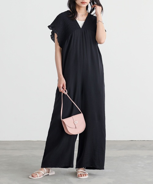 n'OrLABEL（ノアールレーベル）の「『シャーリングサロペットパンツ』（サロペット/オーバーオール・レディース・ブラック/テラコッタ・2/1）」の4枚目の写真