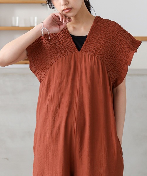 n'OrLABEL（ノアールレーベル）の「『シャーリングサロペットパンツ』（サロペット/オーバーオール・レディース・ブラック/テラコッタ・2/1）」の13枚目の写真