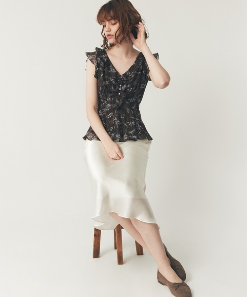 ME COUTURE（ミークチュール）の「ブーケドゥボヌールブラウス（シャツ/ブラウス・レディース・ブラウン/ピンク/ベージュ・FREE）」の4枚目の写真