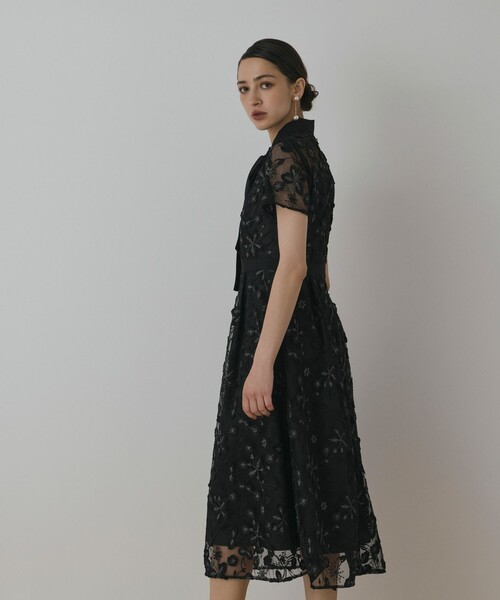 GRACE CONTINENTAL（グレースコンチネンタル）の「フラワ－フレアドレス（ドレス・レディース・ネイビー/ブラック/ピンク・38/36）」の7枚目の写真