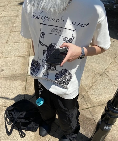 NOWLE(ノウル)の「【NOWLE】 ヴィンテージ風 アートワーク Tシャツ(Tシャツ/カットソー・メンズ・ブラック/ホワイト・LARGE/X-LARGE/MEDIUM)」の16枚目の写真