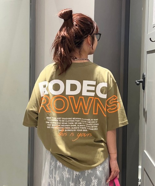 RODEO CROWNS WIDE BOWL(ロデオクラウンズワイドボウル)の「PALETTEロゴTシャツ(Tシャツ/カットソー・レディース・オフホワイト/サックスブルー/カーキ/ブラック・FREE)」の4枚目の写真