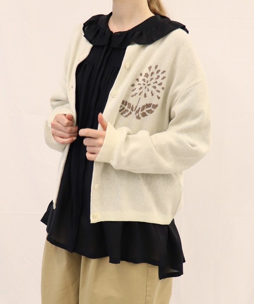 haupia（ハウピア）の「Dahlia'Swan Lake'【ニットカーディガン】（カーディガン/ボレロ・レディース・チャコールグレー/クリーム/ブラック/サックスブルー・MEDIUM）」の3枚目の写真