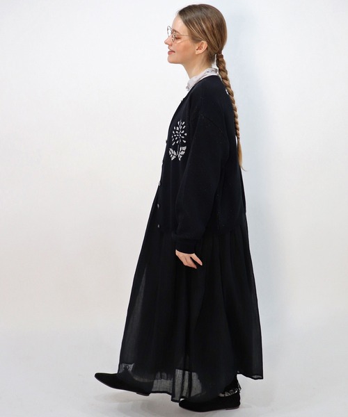 haupia（ハウピア）の「Dahlia'Swan Lake'【ニットカーディガン】（カーディガン/ボレロ・レディース・チャコールグレー/クリーム/ブラック/サックスブルー・MEDIUM）」の8枚目の写真