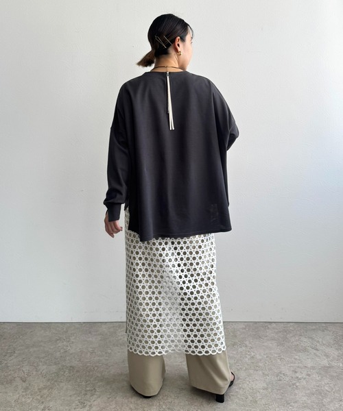 LHELBIE(レルビエ)の「ポンチョロゴロンT(Tシャツ/カットソー・レディース・チャコールグレー/オフホワイト/ネイビー・M)」の19枚目の写真