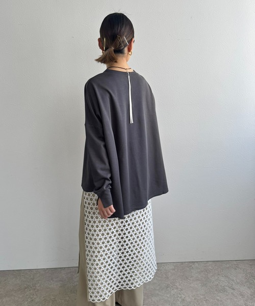 LHELBIE(レルビエ)の「ポンチョロゴロンT(Tシャツ/カットソー・レディース・チャコールグレー/オフホワイト/ネイビー・M)」の22枚目の写真