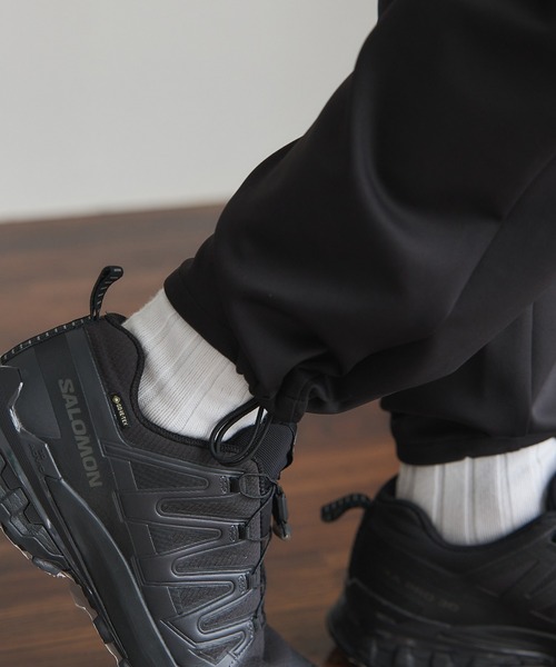 MAISON CLUB(メゾンクラブ)の「【MAISON CLUB】Professional Essential Stretch Track Pants KKP / プロフェッショナルエッセンシャルストレッチトラックパンツ AENNOYORK(その他パンツ・メンズ・ブラック/グレー/ブラウン・M/L)」の9枚目の写真