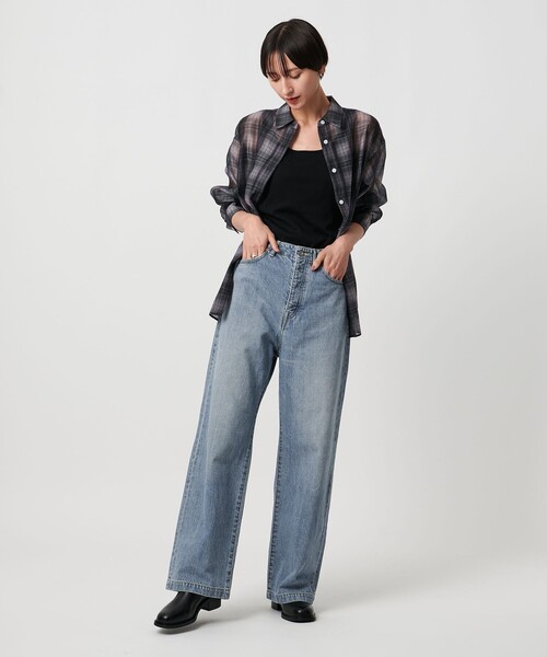 FILL THE BILL（フィルザビル）の「【別注】＜FILL THE BILL＞ LOOSE デニムパンツ（デニムパンツ・レディース・ライトブルー・27/28/26）」の3枚目の写真