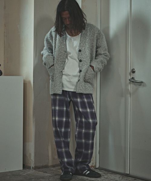 ALL RUNS（オールランズ）の「肩落ちシルエットウールカーディガン（カーディガン/ボレロ・メンズ・グレー/ブラック・FREE）」の7枚目の写真