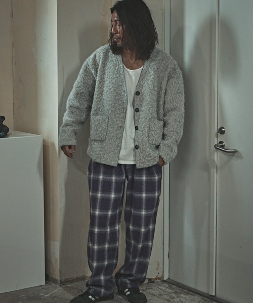 ALL RUNS（オールランズ）の「肩落ちシルエットウールカーディガン（カーディガン/ボレロ・メンズ・グレー/ブラック・FREE）」の8枚目の写真