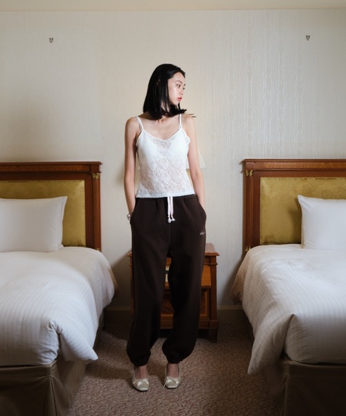 Smyeon(スミョン)の「Embroidery sweat pants/刺繍スウェットパンツ(スウェットパンツ・レディース・ブラウン/ホワイト/ネイビー/グレー/ピンク/ホワイト×ブルー/ホワイト×ピンク・FREE)」の8枚目の写真
