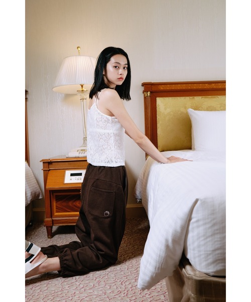 Smyeon(スミョン)の「Embroidery sweat pants/刺繍スウェットパンツ(スウェットパンツ・レディース・ブラウン/ホワイト/ネイビー/グレー/ピンク/ホワイト×ブルー/ホワイト×ピンク・FREE)」の14枚目の写真