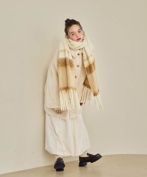 OLUN（オルン）の「volume mix color muffler/ボリュームミックスカラーマフラー（マフラー・レディース・アイボリー/ピンク/イエロー/ベージュ・FREE）」の18枚目の写真