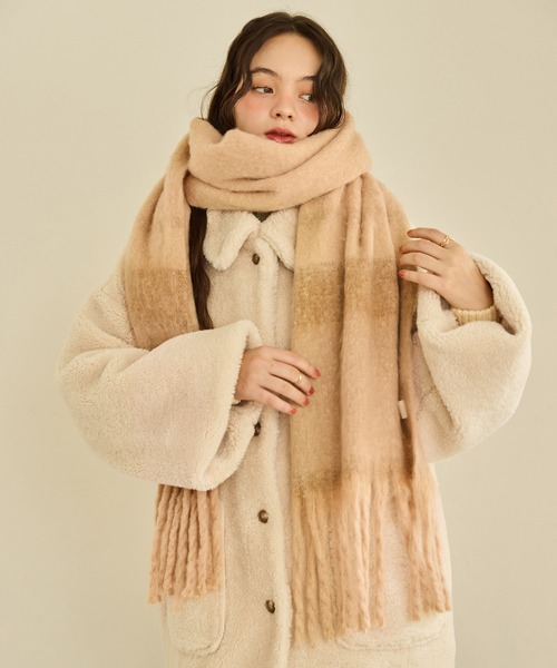 OLUN（オルン）の「volume mix color muffler/ボリュームミックス