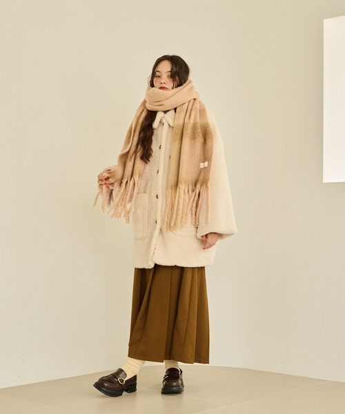 OLUN（オルン）の「volume mix color muffler/ボリュームミックスカラーマフラー（マフラー・レディース・アイボリー/ピンク/イエロー/ベージュ・FREE）」の22枚目の写真